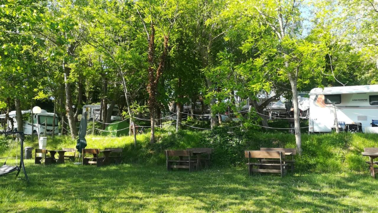 Camping Gabicce Monte Gabicce Mare Exteriör bild